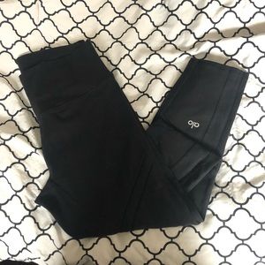 ALO Yoga Cross And Side Mesh Cropped High Waist Legging Size Large